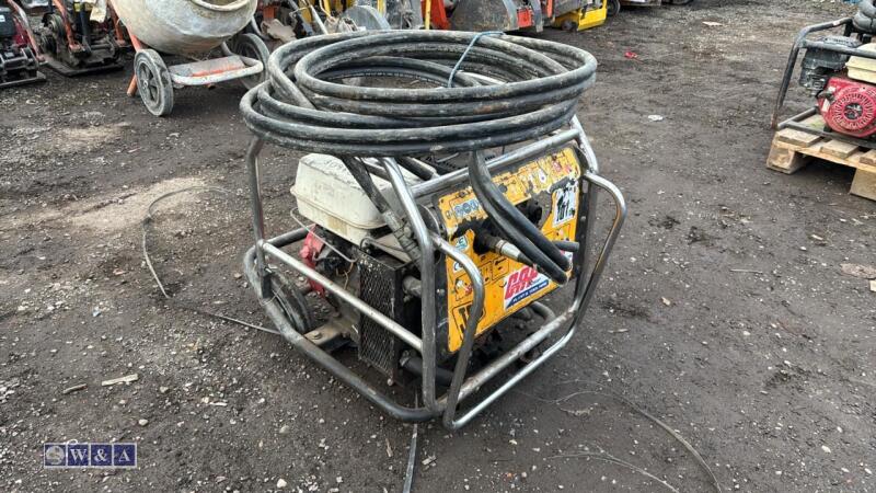 JCB BEAVER petrol hydraulic power pack c/w hoses (3094068)