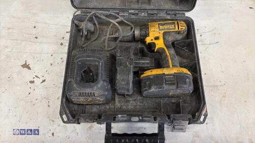 DEWALT 18v cordless drill