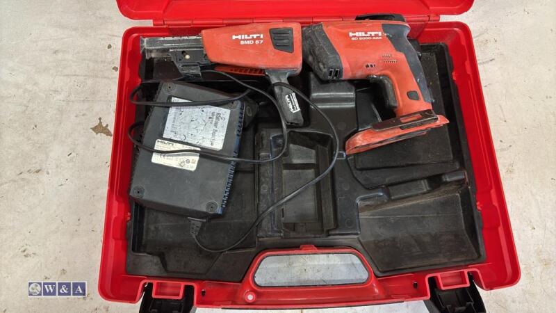 HILTI SD5000-A22 autofeed screwgun c/w case