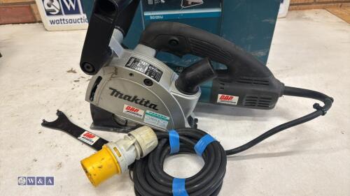 MAKITA SG1251J 110v wall chaser c/w case