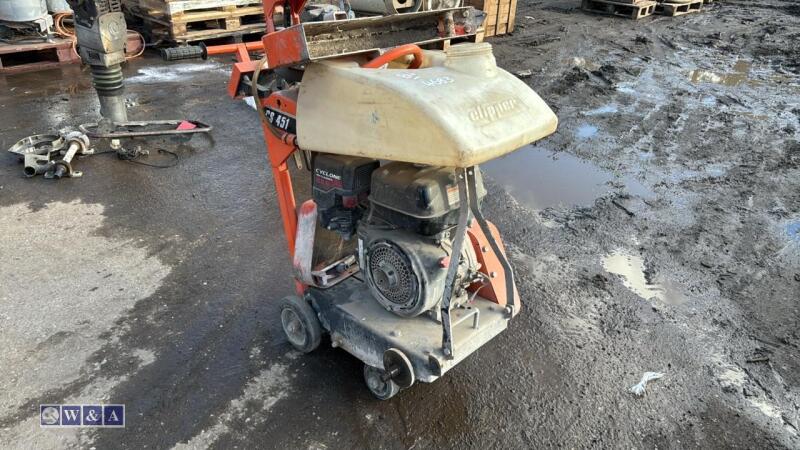 CLIPPER CS451 petrol road saw c/w dust suppression bottle (3418162)