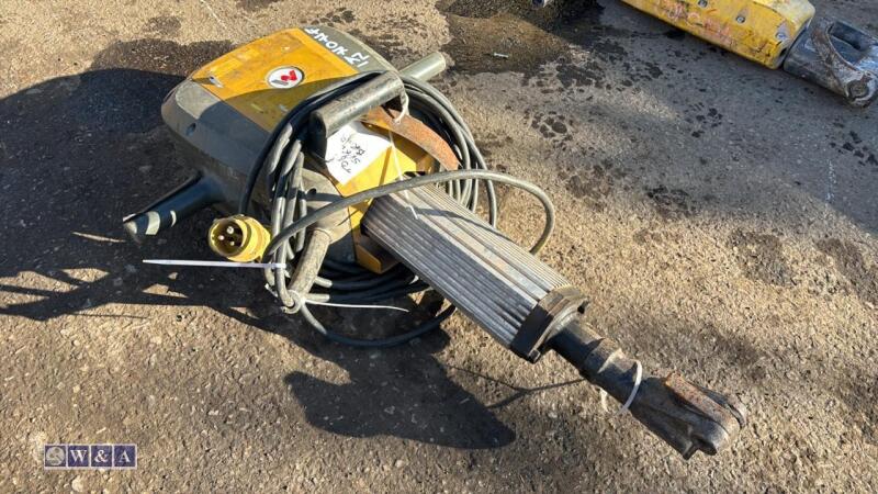 WACKER NEUSON 110v upright breaker