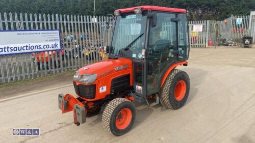 KUBOTA B2530 cabbed compact tactor (NK59 AXS)(V5 in office)