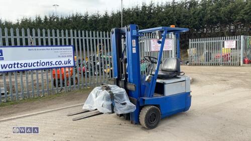 KOMATSU 1.5t battery forklift truck with triple mast & charger