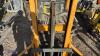 SDJS1000 1000kg straddle hydraulic stacker - 5