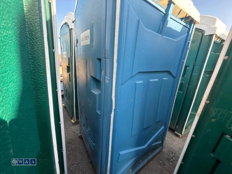 Portable toilet