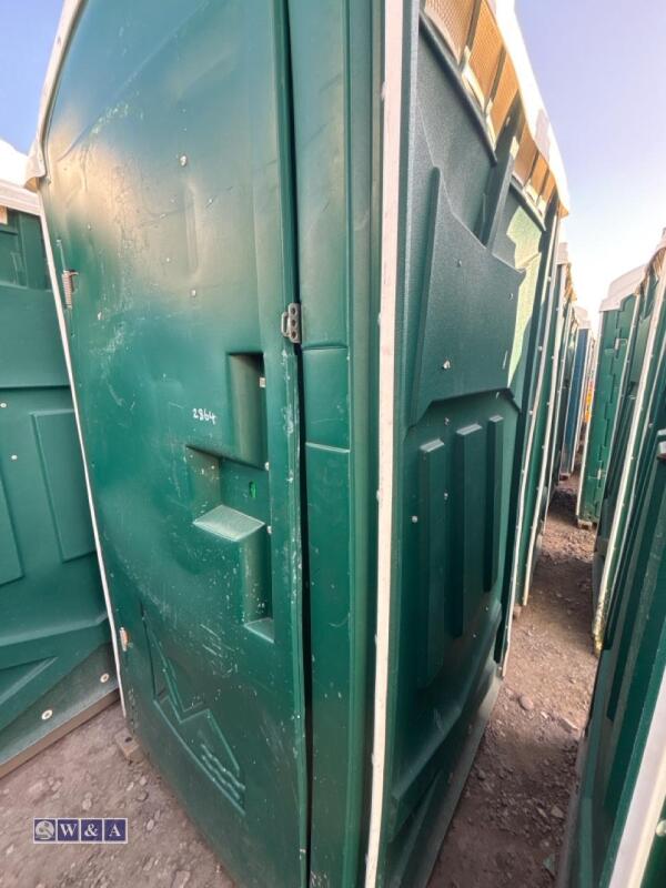 Portable toilet