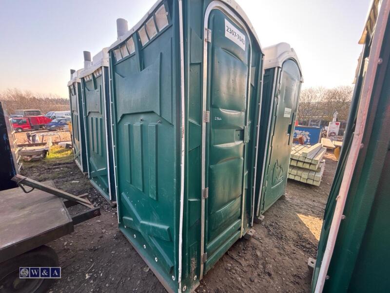 Portable toilet