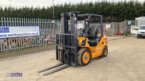 2024 APACHE HH302 3t diesel forklift truck (s/n 20240786) with triple mast & side-shift