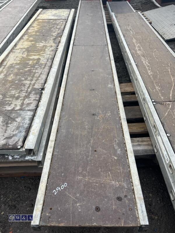 2 x scaffold walk boards