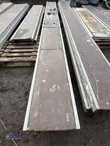 2 x scaffold walk boards