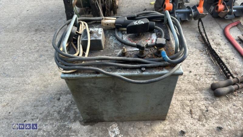 PICKHILL 240v oil filled welder