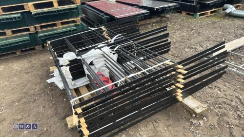 Estate fencing (approx 10 panels)(approx 2m x 1.2) c/w extended legs (black)