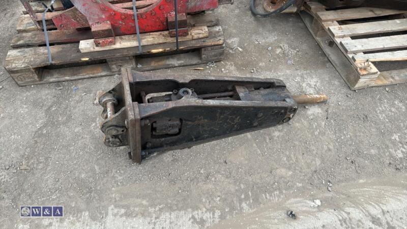 Hydraulic machine breaker (30mm pins)