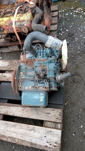 KUBOTA D722 engine