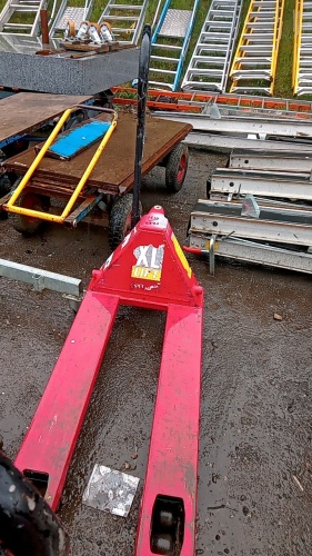 XL 2.5t hydraulic pallet truck