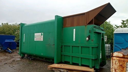 Roll-on-Roll-off bulk waste compactor