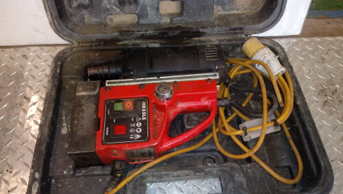 MD35LX 110v mag drill c/w case