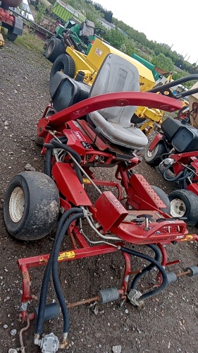 TORO GREENMASTER 3050 petrol mower (part missing)