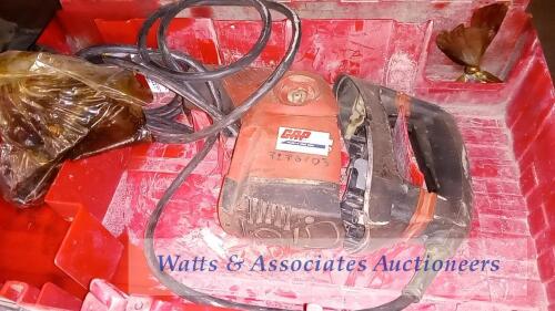 HILTI TE76 110v breaker c/w case (spares)