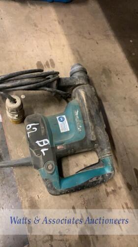 MAKITA HR3210 110v SDS breaker