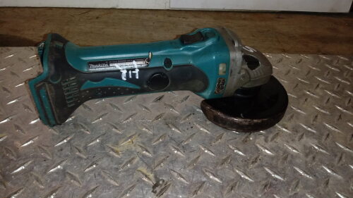 MAKITA LXT 18v cordless grinder