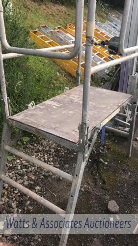 EASI DEC aluminium low height work platform